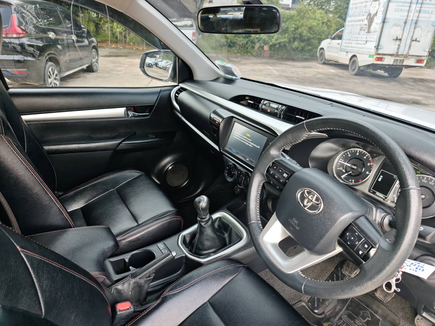 Toyota Hilux Revo Double Cab 2.4 Mid Z Edition MT 2021