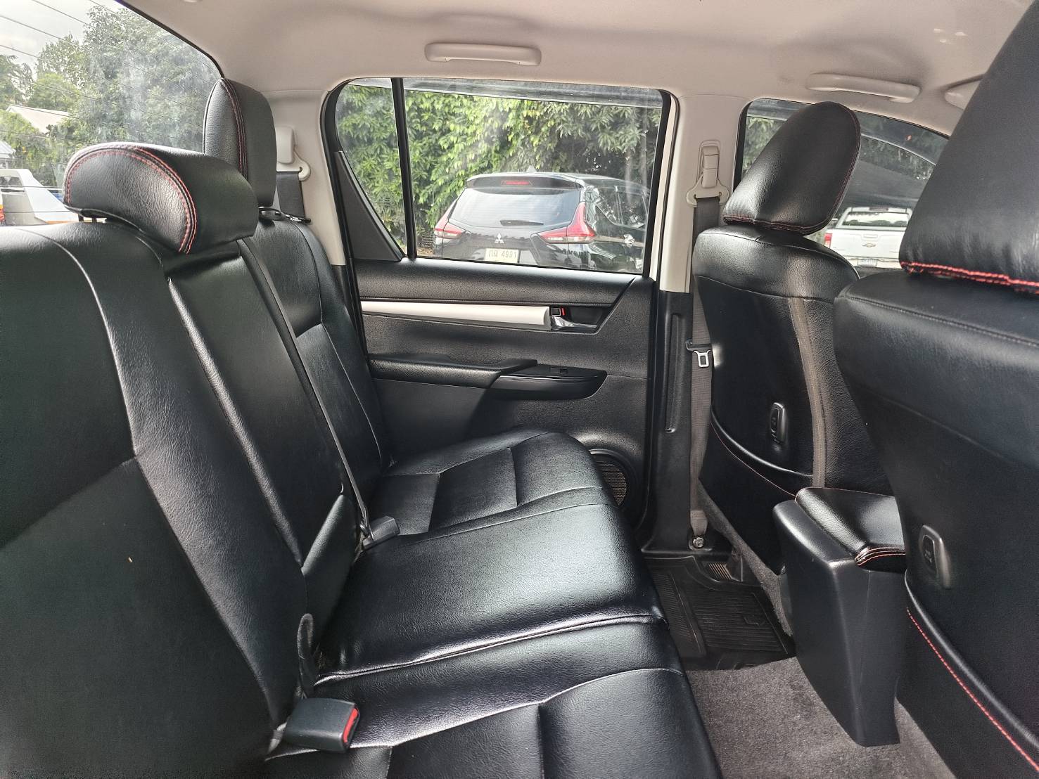 Toyota Hilux Revo Double Cab 2.4 Mid Z Edition MT 2021