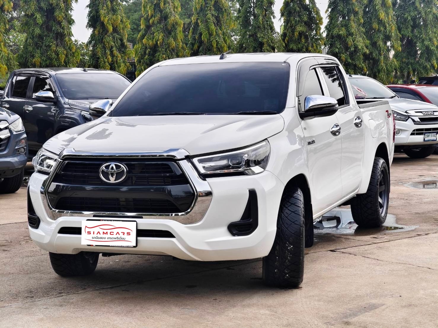 Toyota Hilux Revo Double Cab 2.4 Mid Z Edition MT 2021