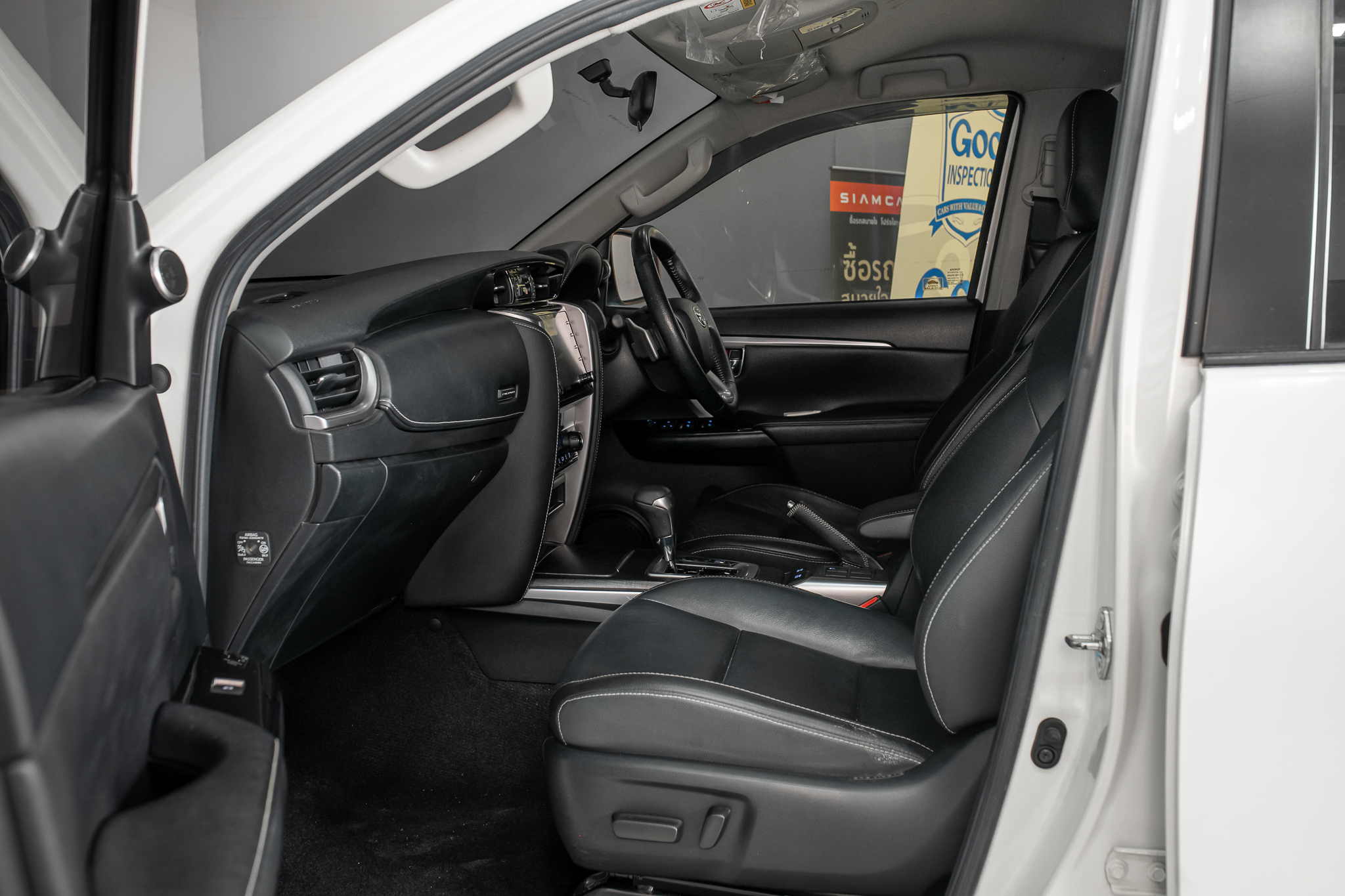 Toyota Fortuner 2.4 G SUV AT 2020