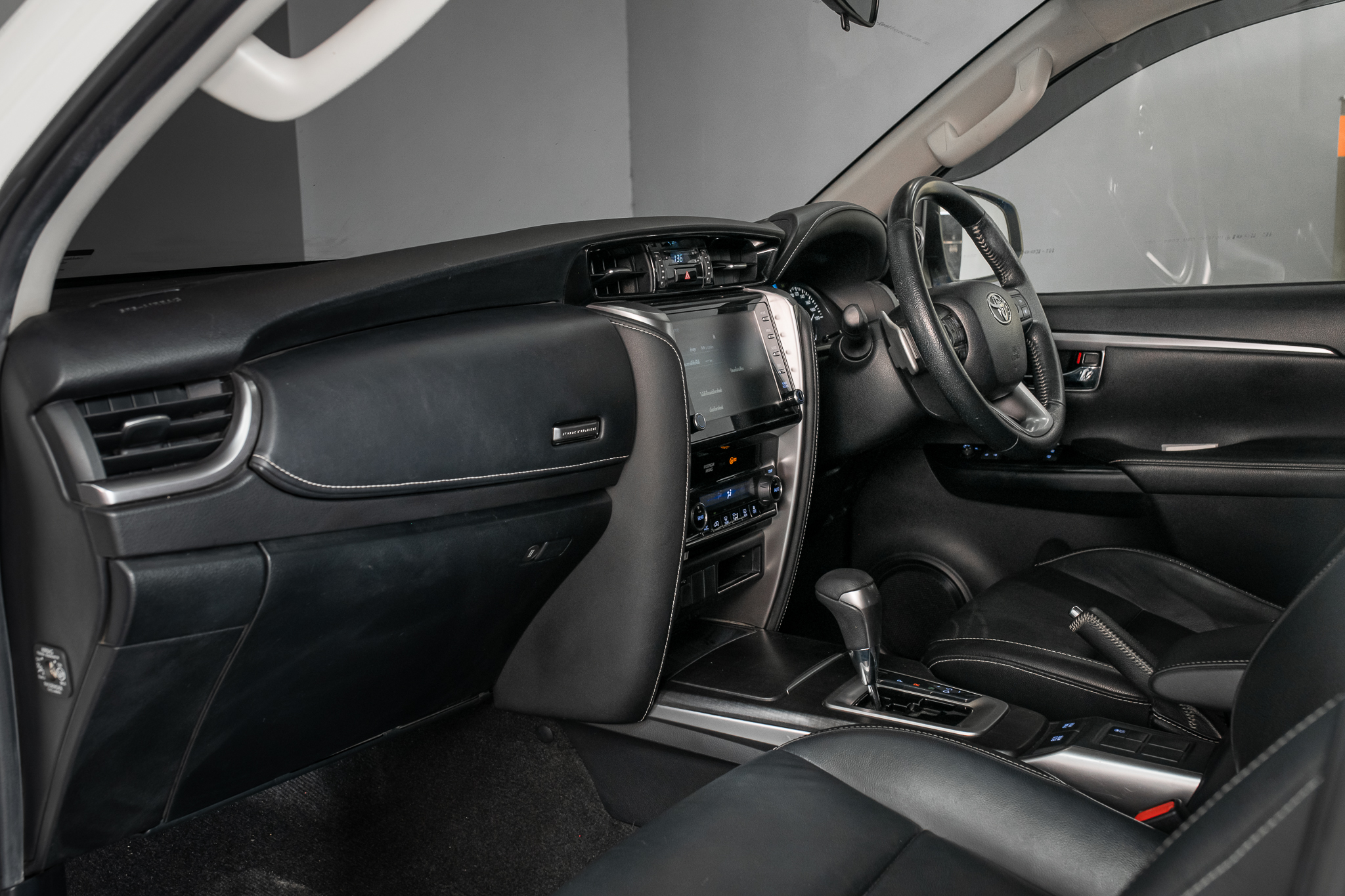 Toyota Fortuner 2.4 G SUV AT 2020