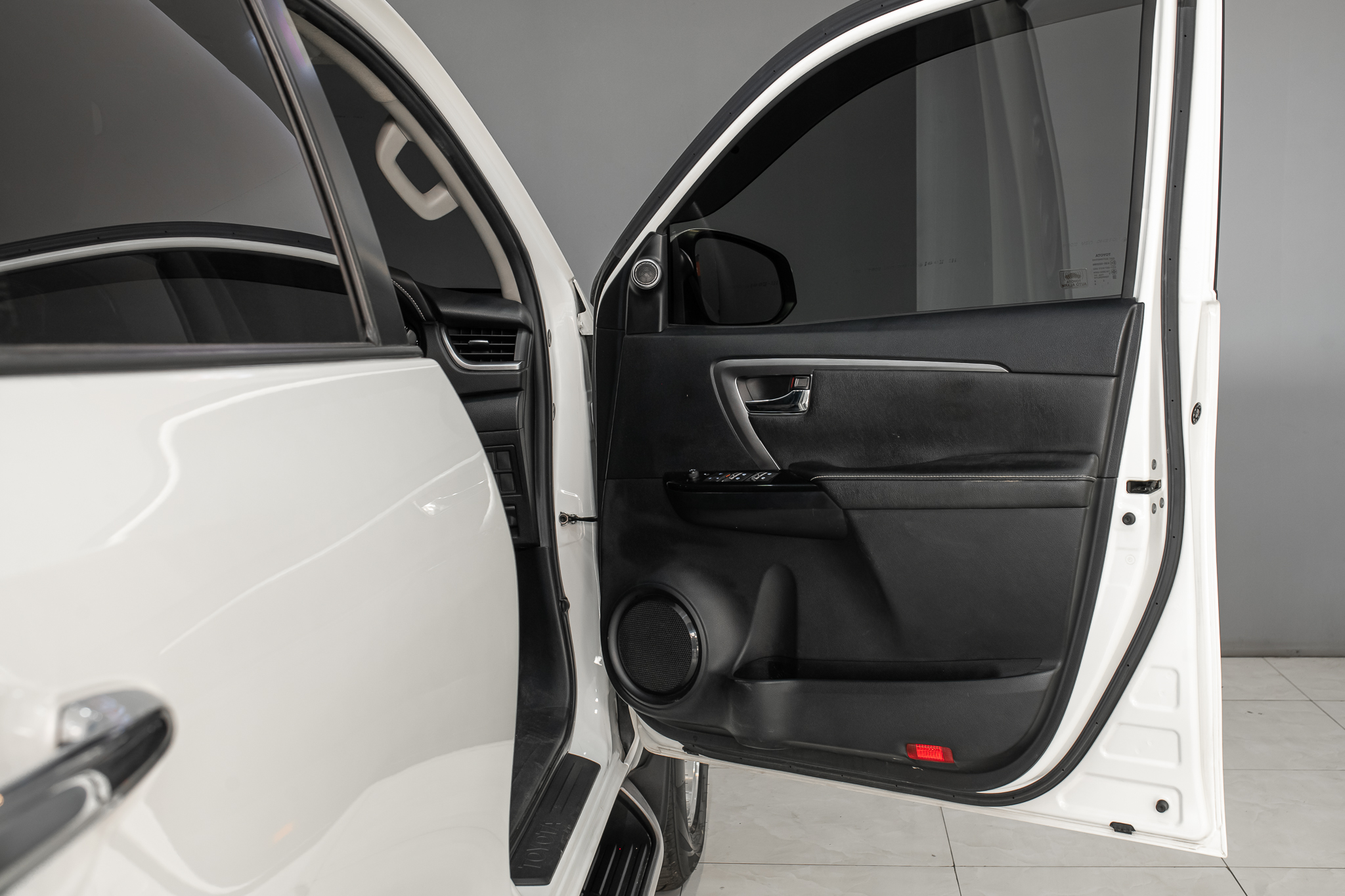 Toyota Fortuner 2.4 G SUV AT 2020