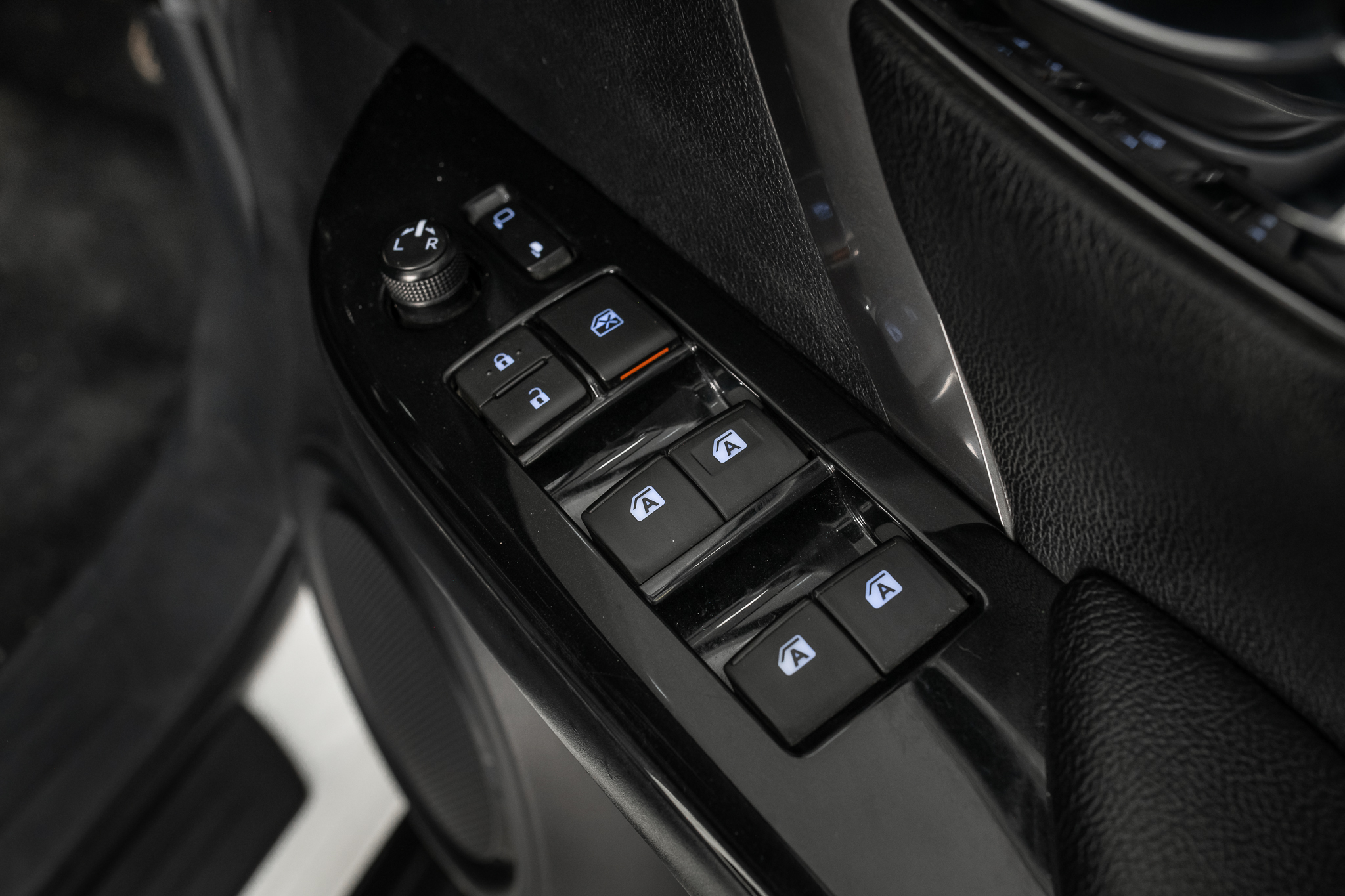 Toyota Fortuner 2.4 G SUV AT 2020