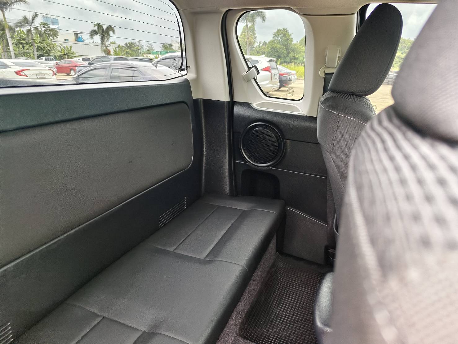 Toyota Hilux Revo Smart Cab 2.4 Entry Prerunner MT 2020