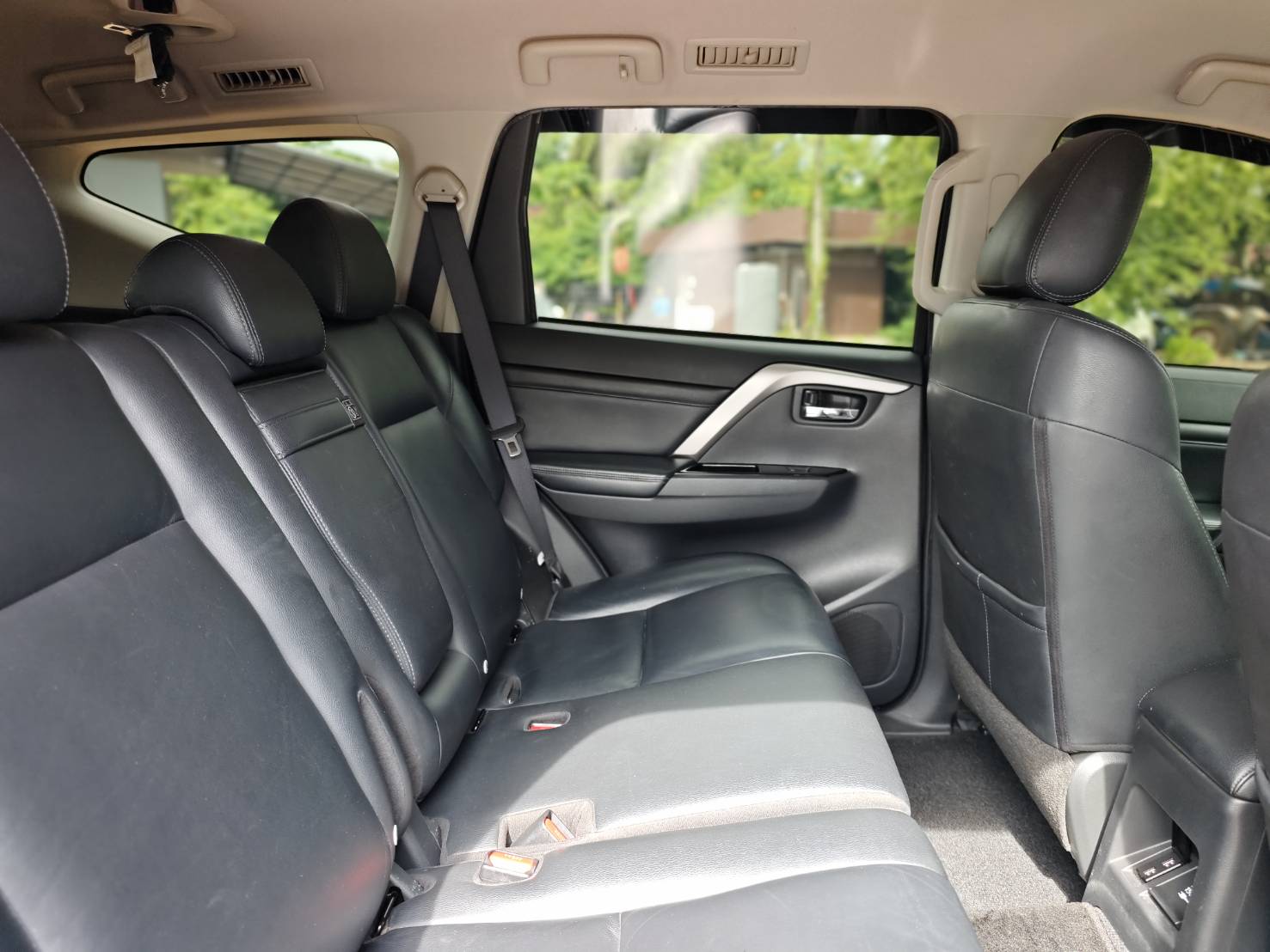 Mitsubishi Pajero Sport 2.4 GT Premium 2 wd SUV AT 2019