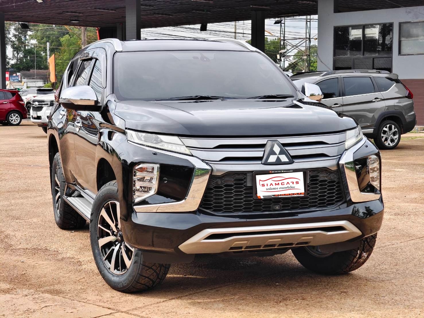 Mitsubishi Pajero Sport 2.4 GT Premium 2 wd SUV AT 2019