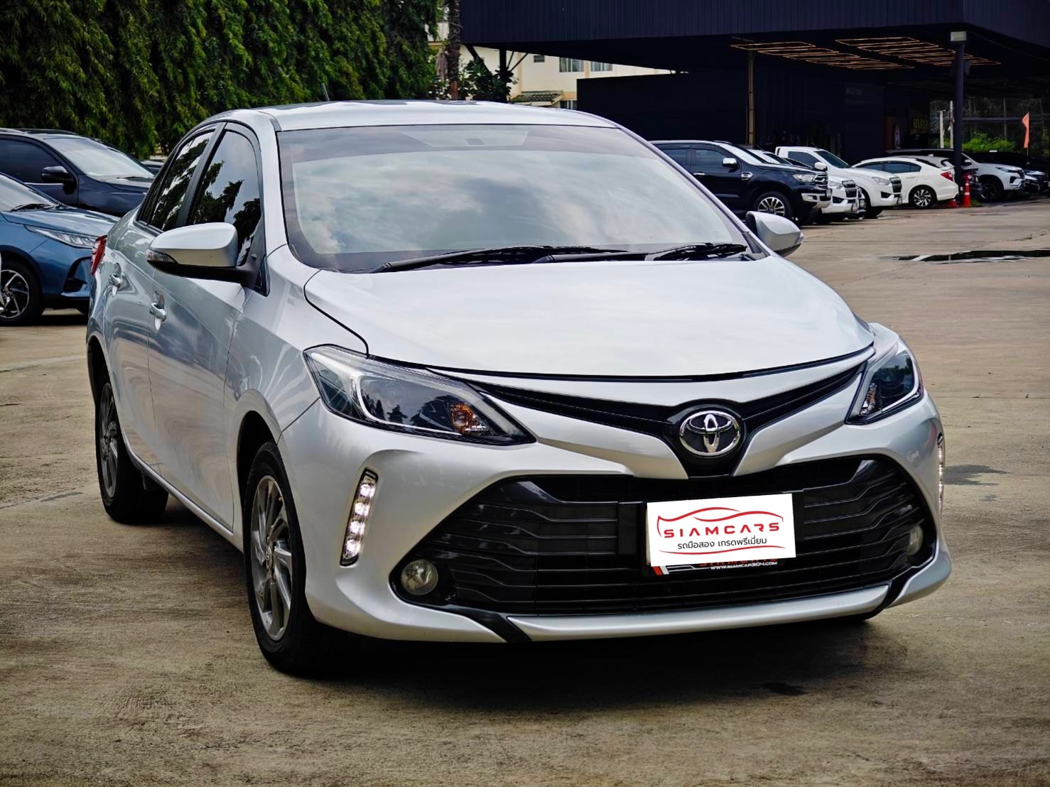 Toyota Vios 1.5 Mid Sedan AT ปี 2021