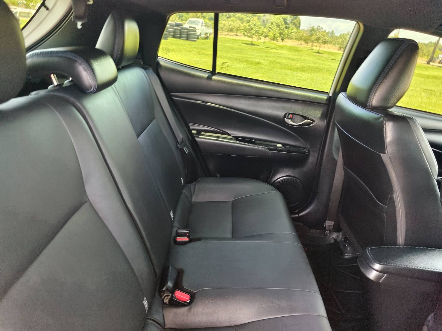 Toyota Yaris 1.2 Smart Hatchback AT ปี 2021