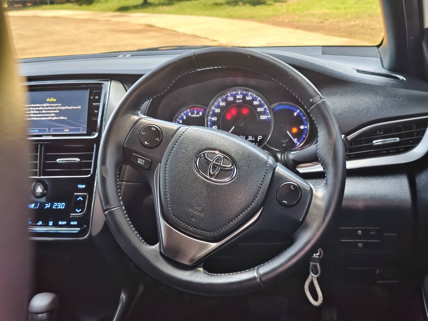 Toyota Yaris 1.2 Smart Hatchback AT ปี 2021
