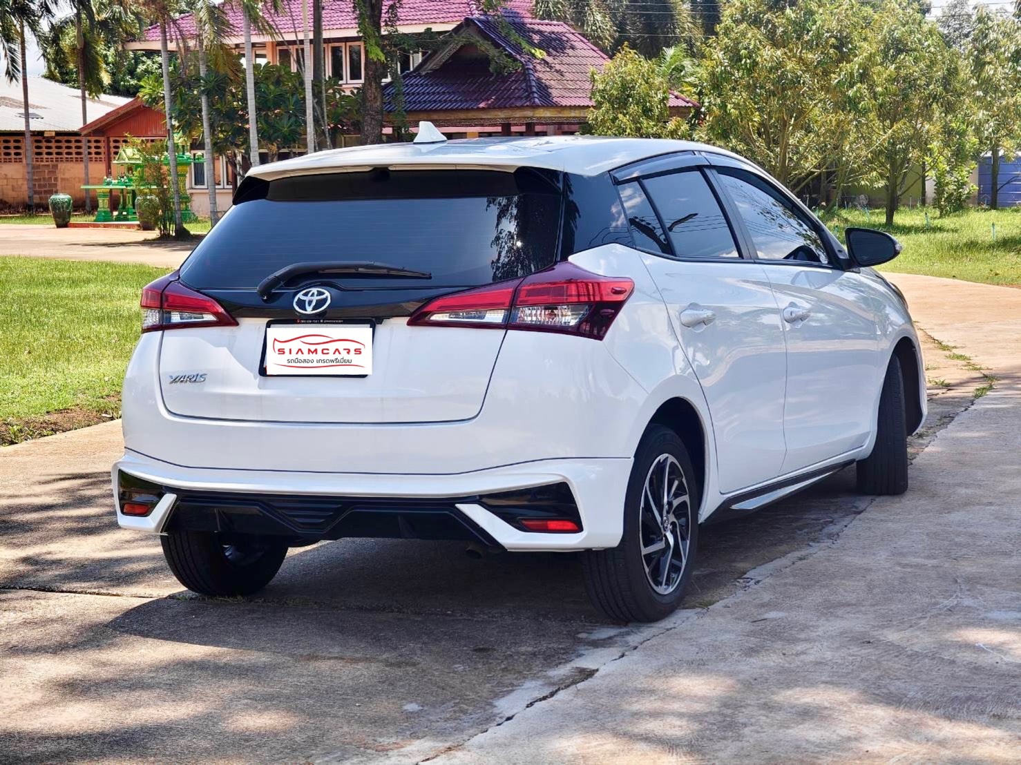 Toyota Yaris 1.2 Smart Hatchback AT ปี 2021