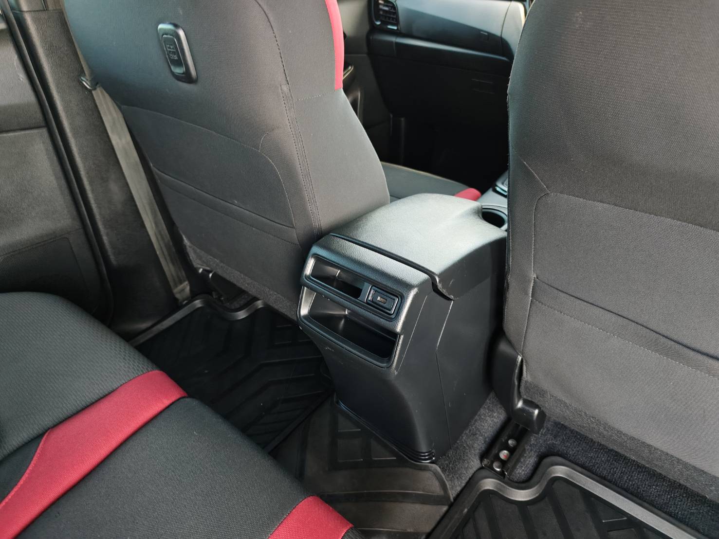 Isuzu D-Max All New Blue Power Cab-4 1.9 Ddi Speed X-series MT 2022
