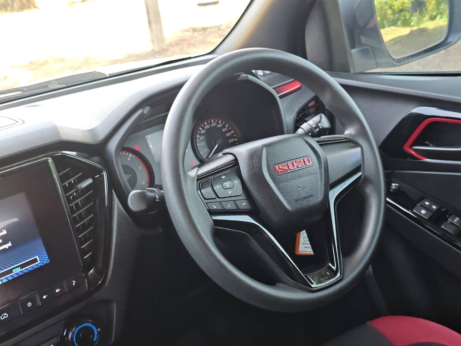 Isuzu D-Max All New Blue Power Cab-4 1.9 Ddi Speed X-series MT 2022