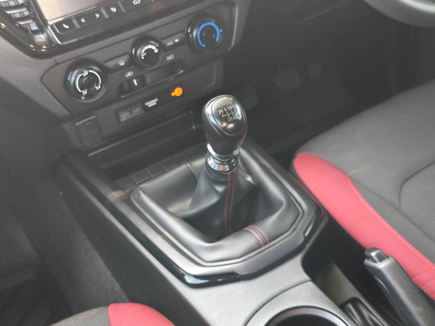 Isuzu D-Max All New Blue Power Cab-4 1.9 Ddi Speed X-series MT 2022