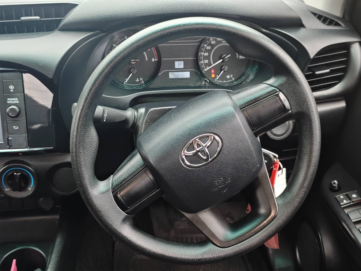 Toyota Hilux Revo Double Cab 2.4 Entry Z Edition AT 2023
