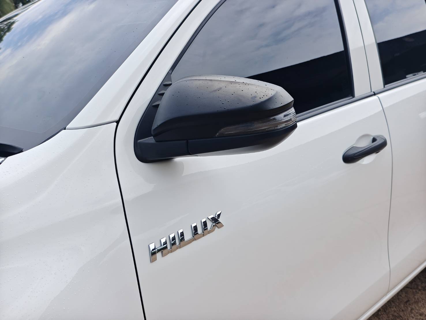 Toyota Hilux Revo Double Cab 2.4 Entry Z Edition AT 2023