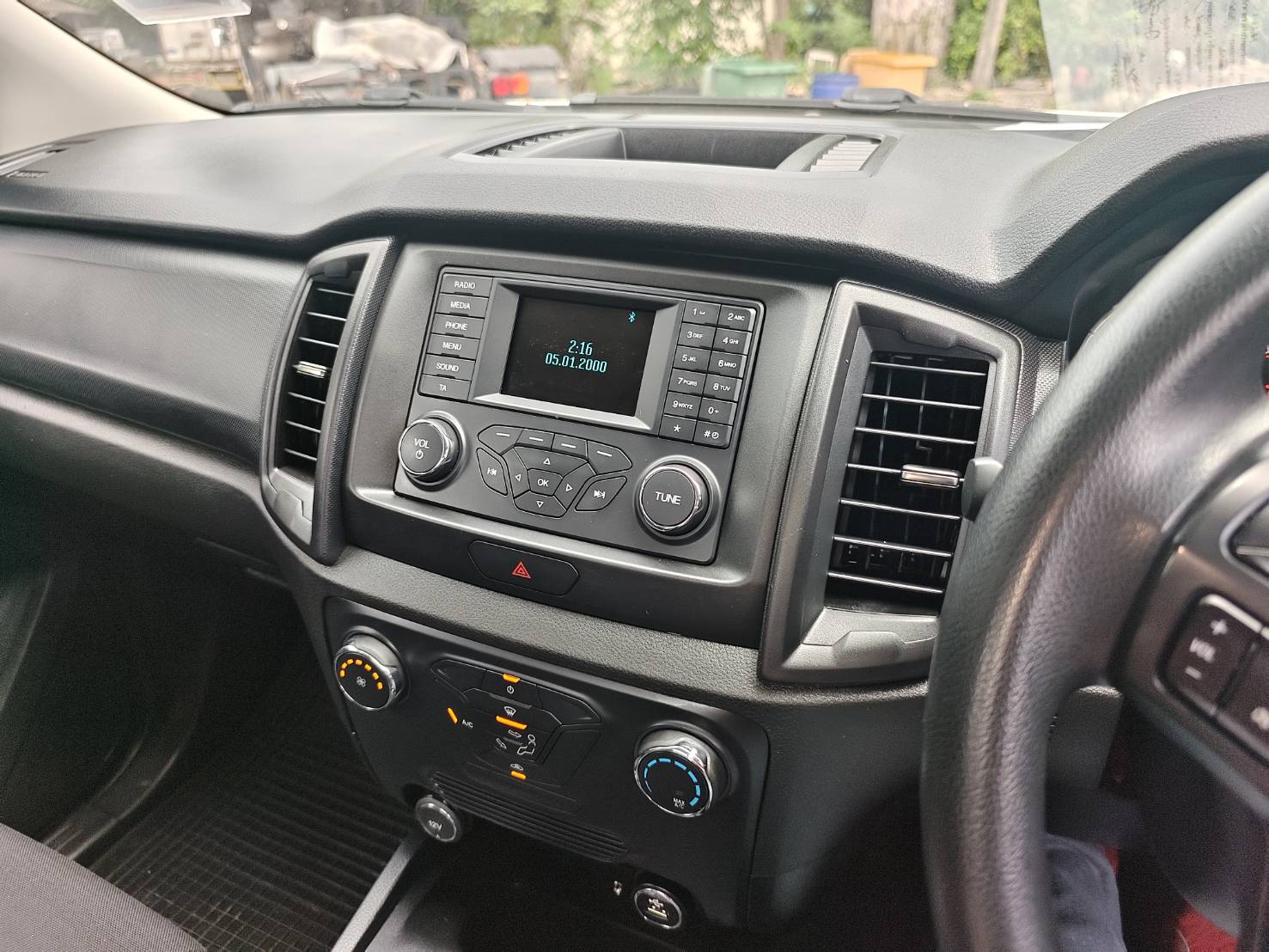 Ford Ranger All-New Open Cab 2.0 Turbo XL MT 2022