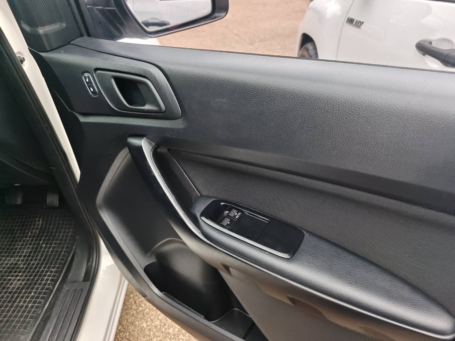Ford Ranger All-New Open Cab 2.0 Turbo XL MT 2022