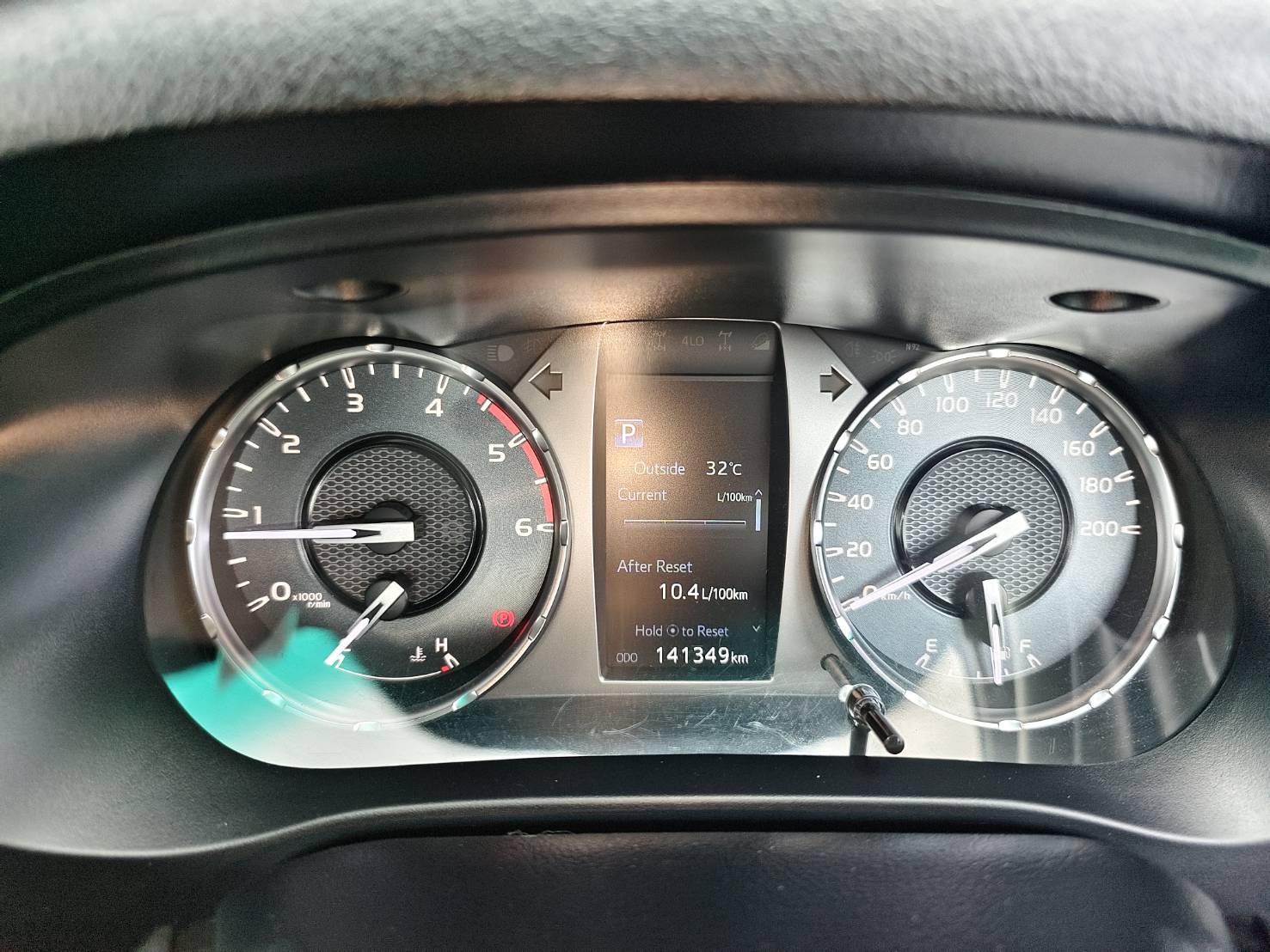 Toyota Hilux Revo Double Cab 2.4 Entry Prerunner AT 2021