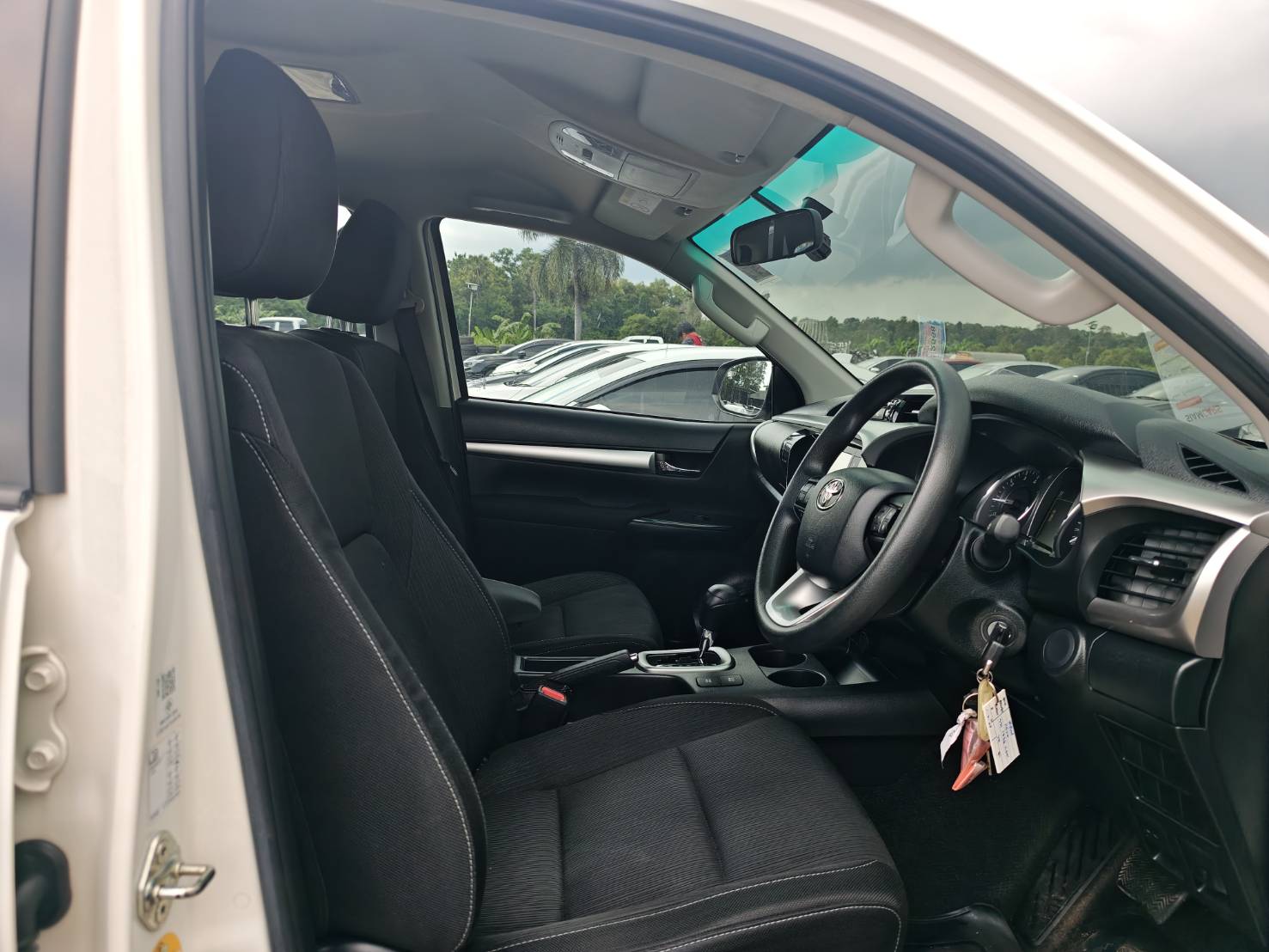 Toyota Hilux Revo Double Cab 2.4 Entry Prerunner AT 2021