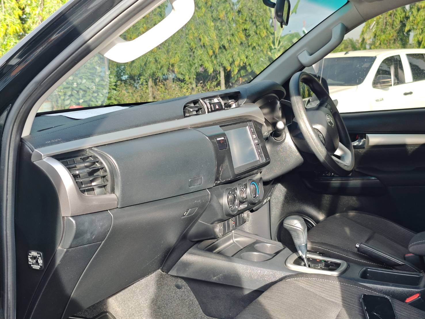 Toyota Hilux Revo Double Cab 2.4 Mid Prerunner MT 2022