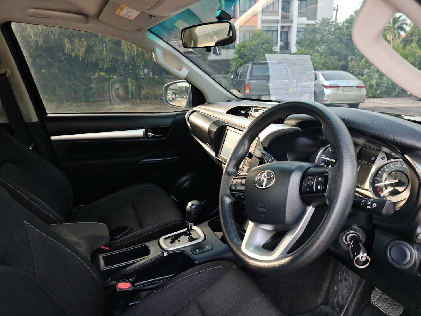 Toyota Hilux Revo Double Cab 2.4 Mid Prerunner MT 2022