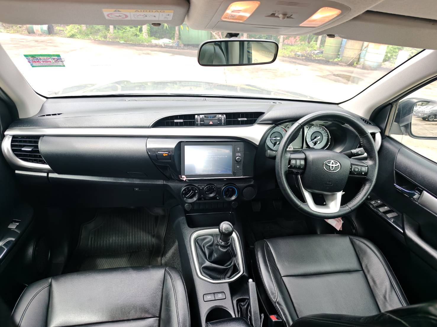 Toyota Hilux Revo Double Cab 2.4 Mid Prerunner MT 2020