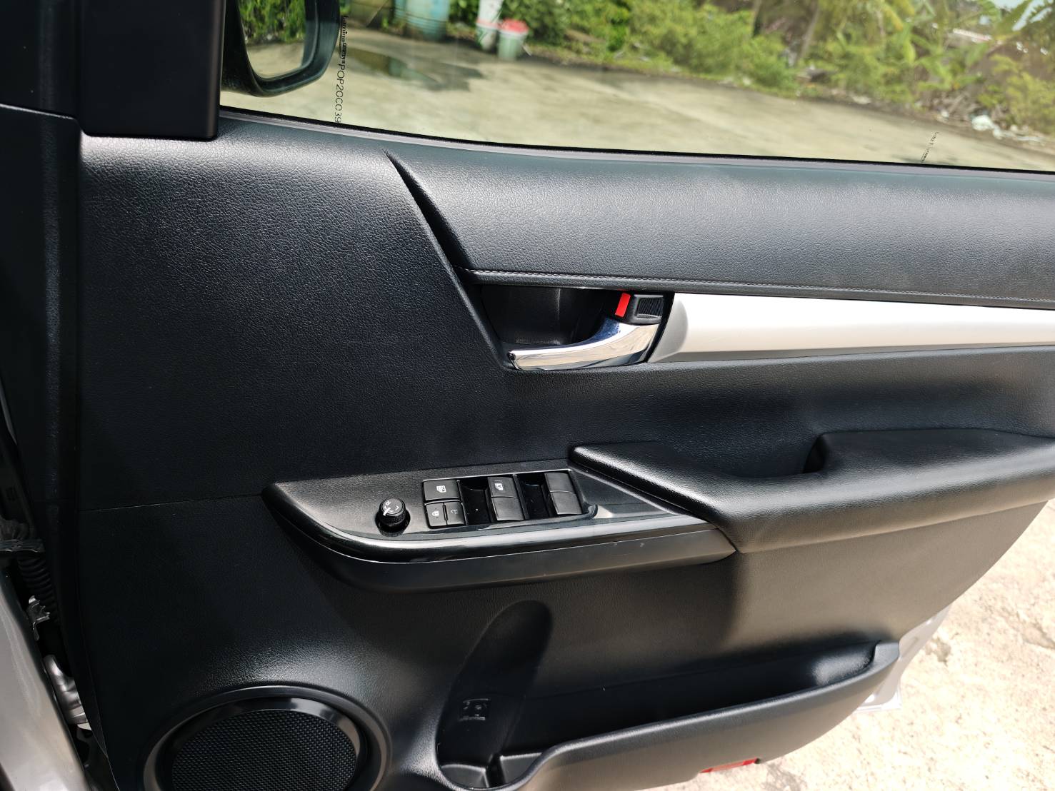 Toyota Hilux Revo Double Cab 2.4 Mid Prerunner MT 2020