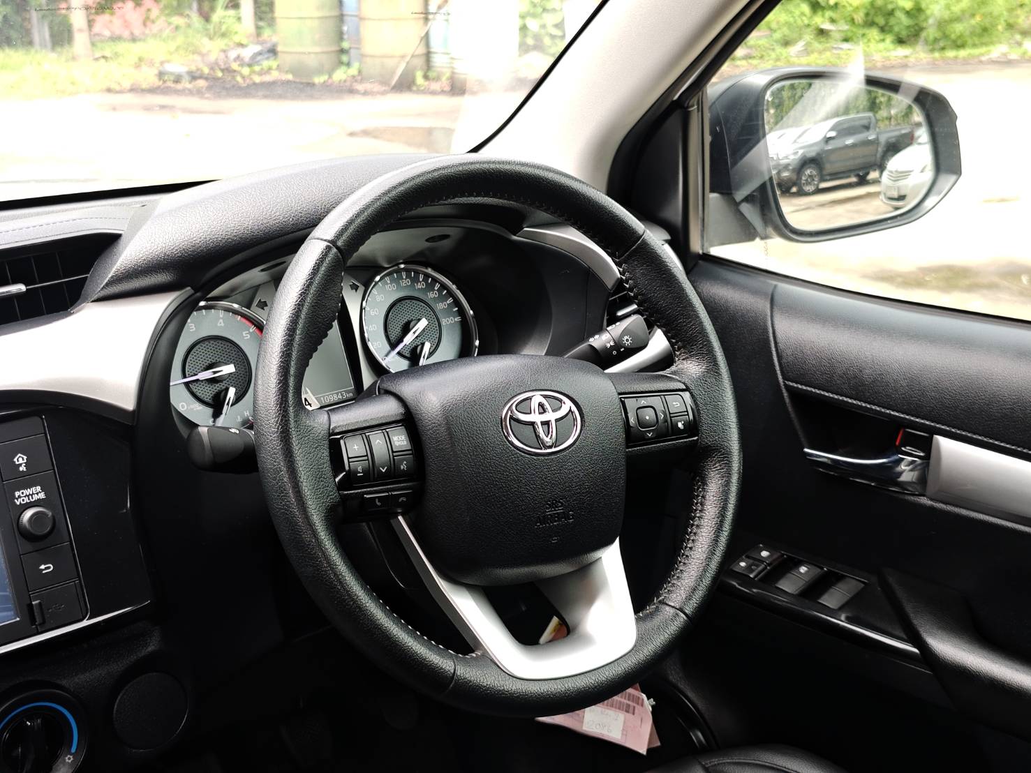 Toyota Hilux Revo Double Cab 2.4 Mid Prerunner MT 2020