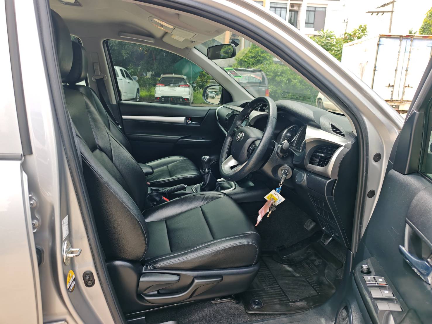 Toyota Hilux Revo Double Cab 2.4 Mid Prerunner MT 2020