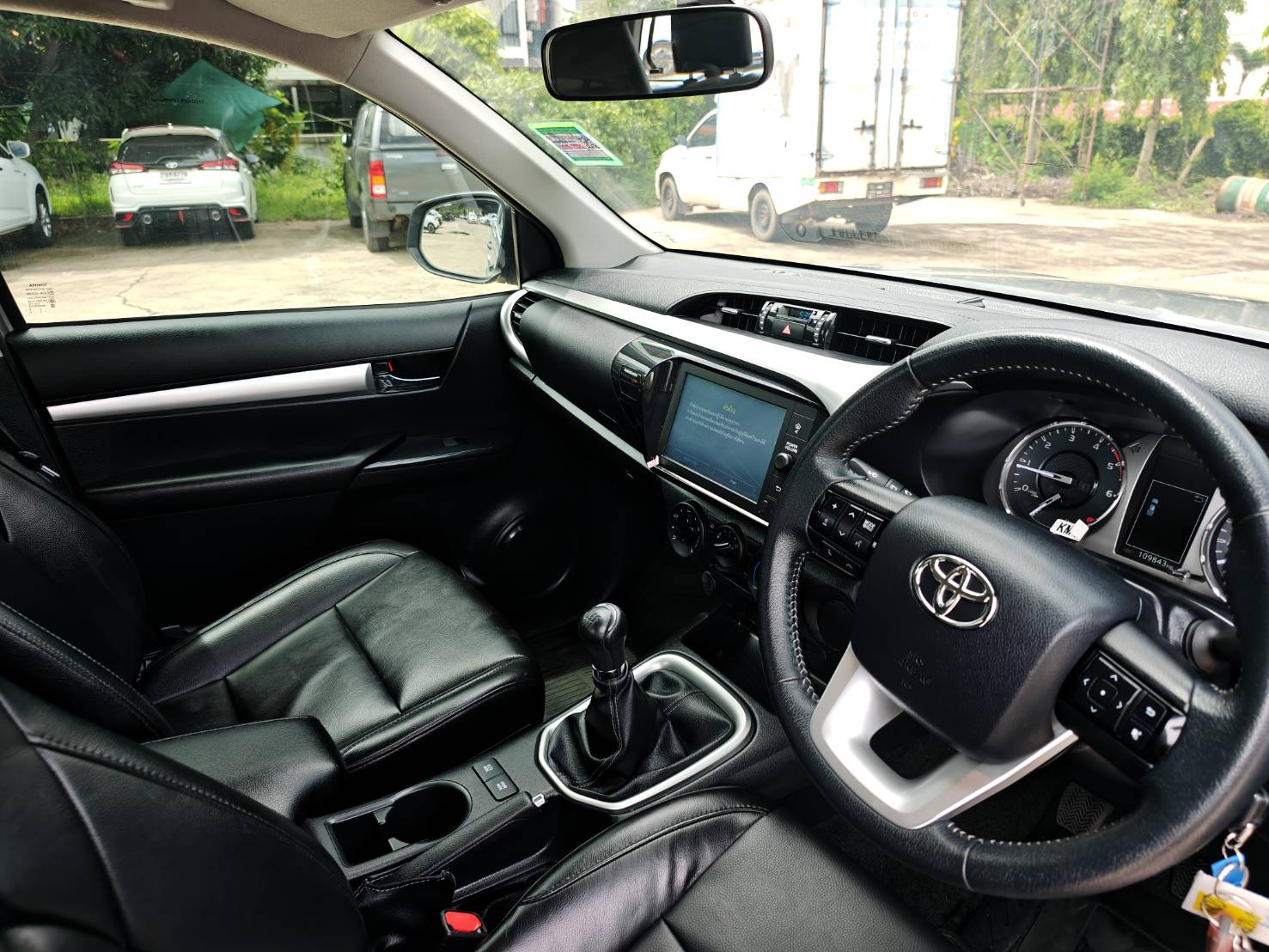 Toyota Hilux Revo Double Cab 2.4 Mid Prerunner MT 2020