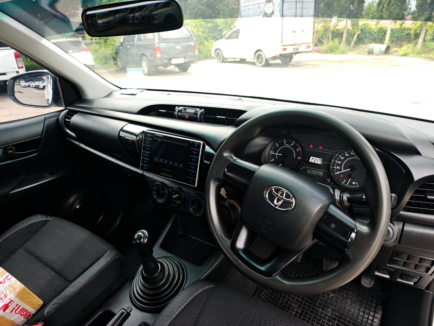 Toyota Hilux Revo Smart Cab 2.4 J Plus Z Edition MT 2020