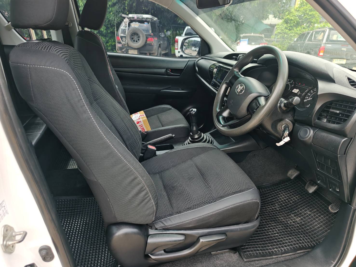 Toyota Hilux Revo Smart Cab 2.4 J Plus Z Edition MT 2020