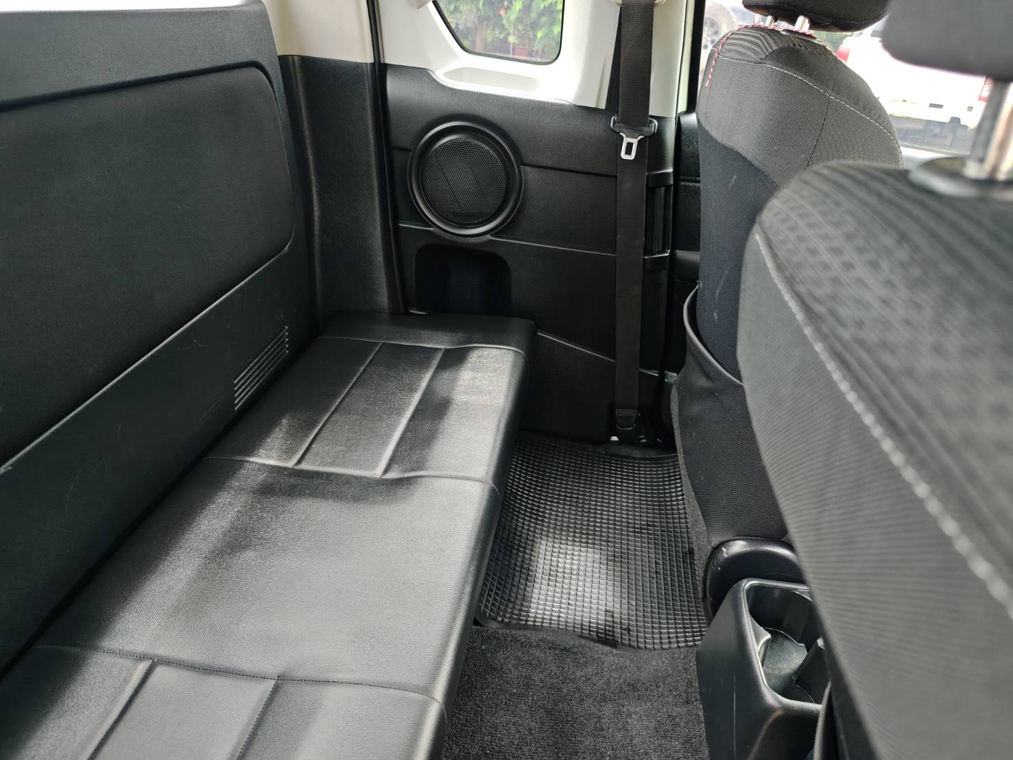 Toyota Hilux Revo Smart Cab 2.4 J Plus Z Edition MT 2020