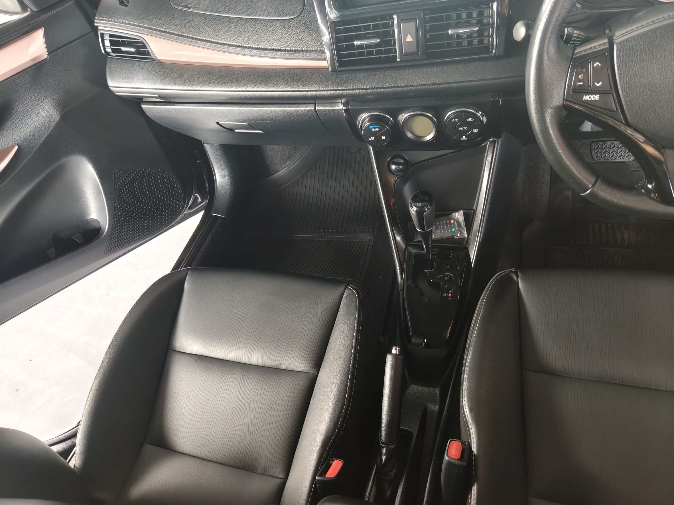 Toyota Vios 1.5 Mid Sedan AT ปี 2021