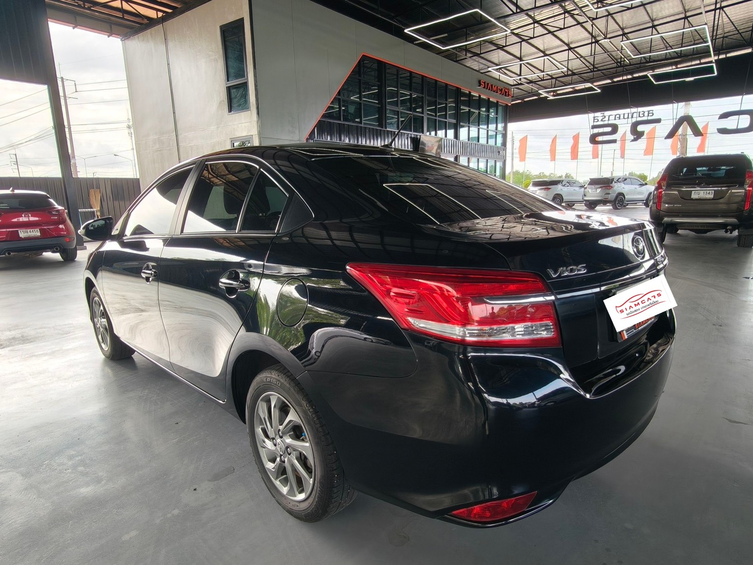 Toyota Vios 1.5 Mid Sedan AT ปี 2021