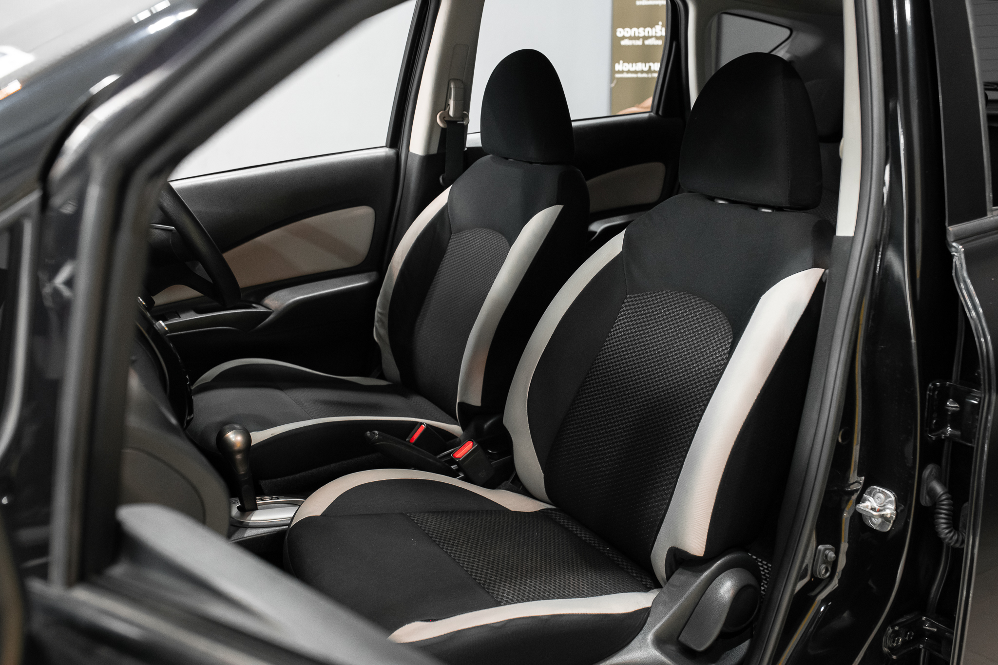 Nissan Note 1.2 V Hatchback AT 2018