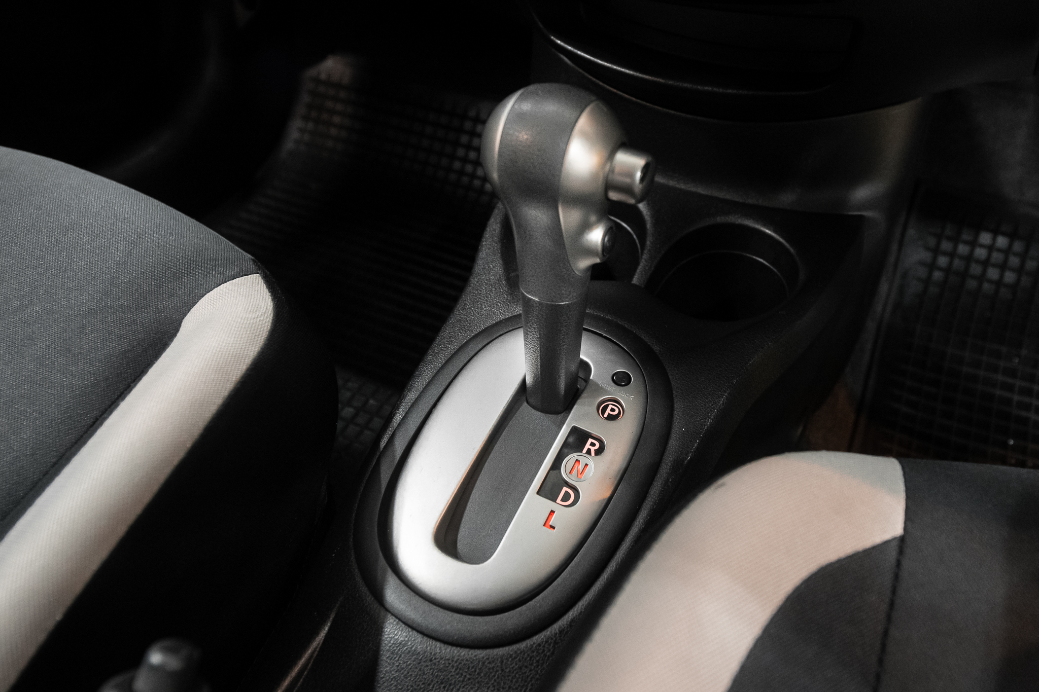 Nissan Note 1.2 V Hatchback AT 2018