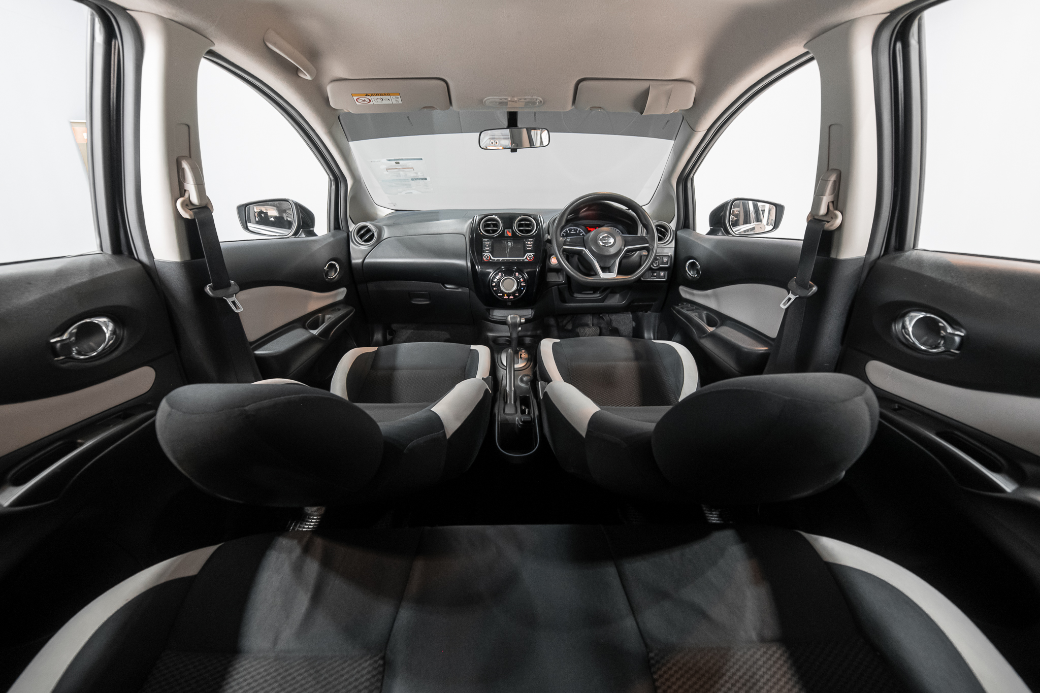 Nissan Note 1.2 V Hatchback AT 2018