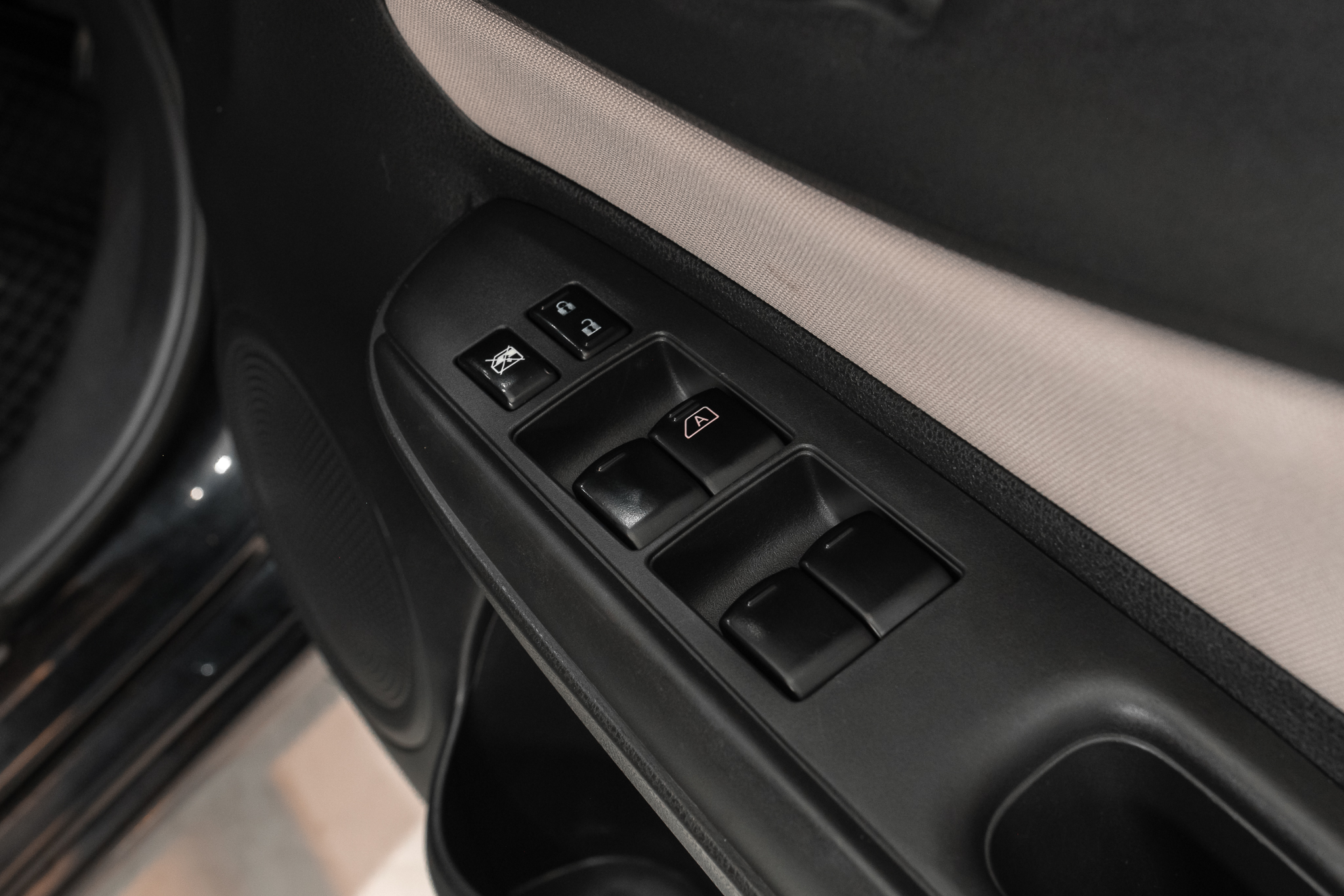 Nissan Note 1.2 V Hatchback AT 2018