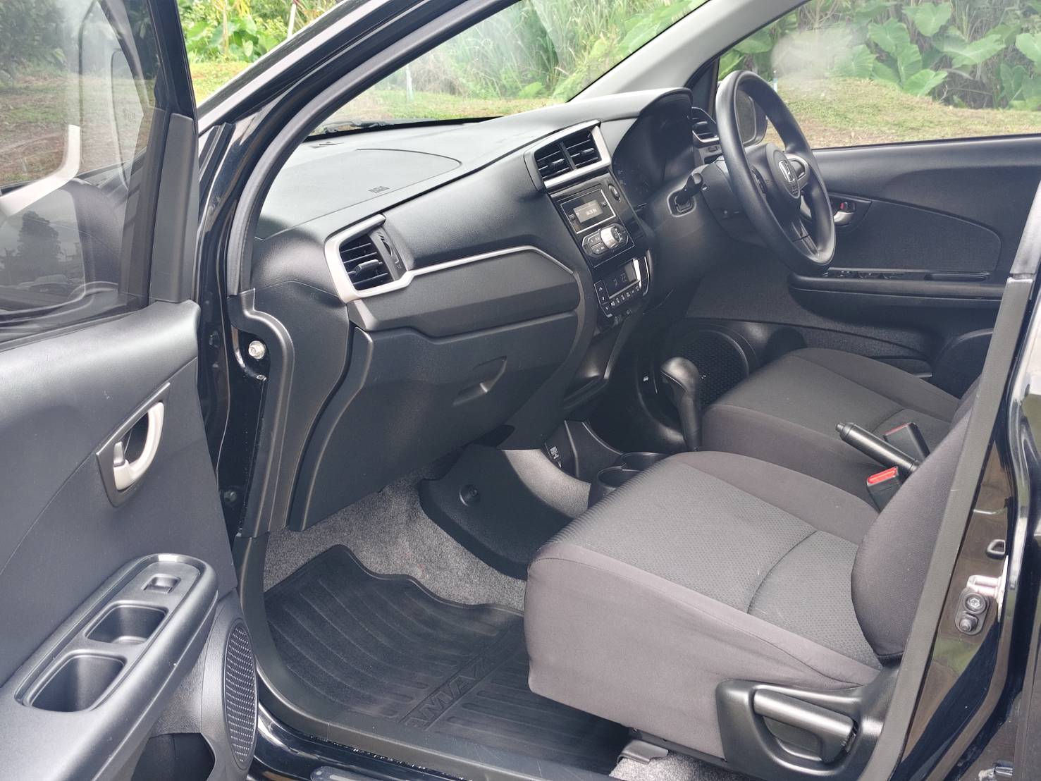 Honda Brio Amaze 1.2 V Sedan AT 2018