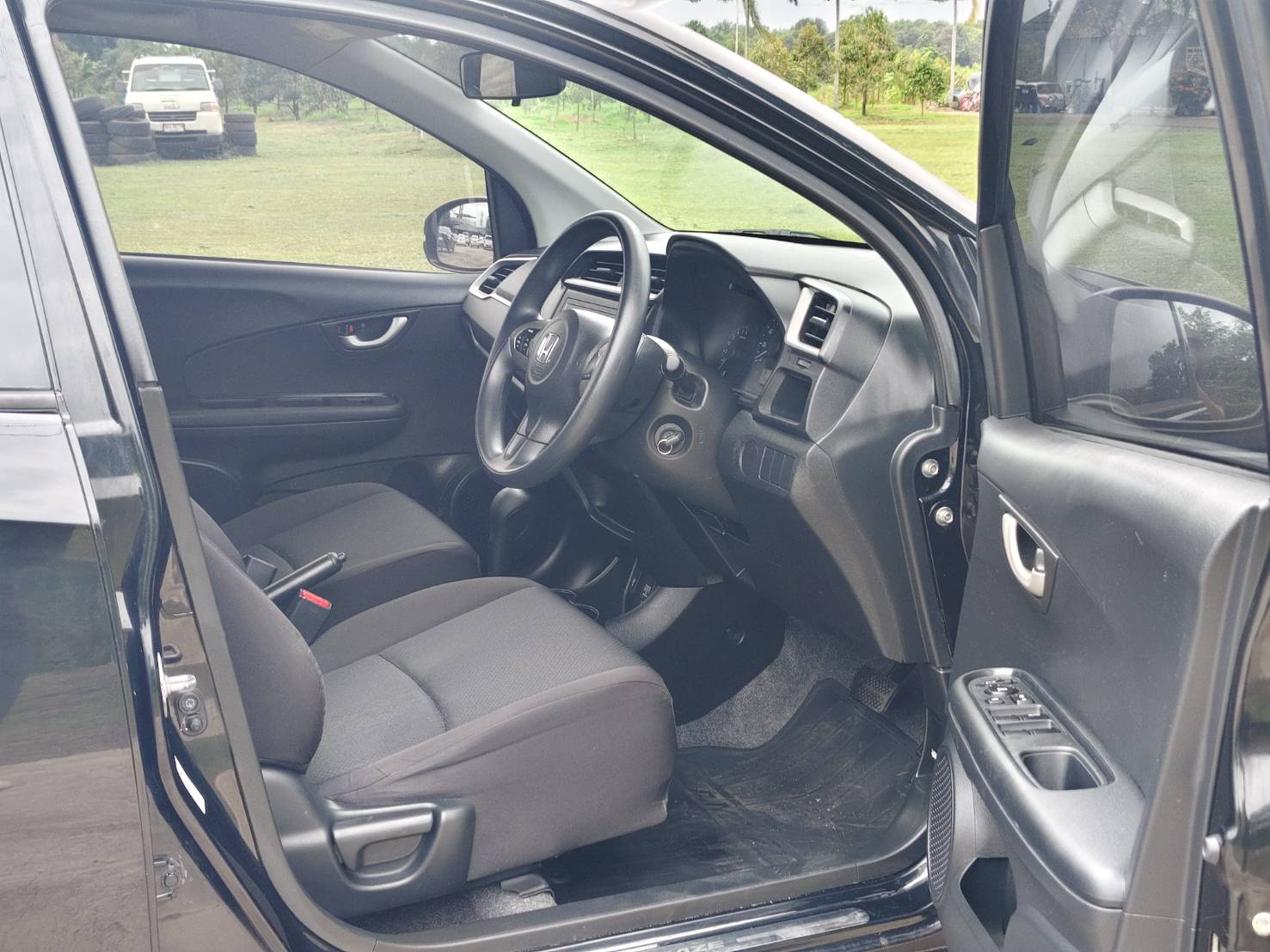 Honda Brio Amaze 1.2 V Sedan AT 2018