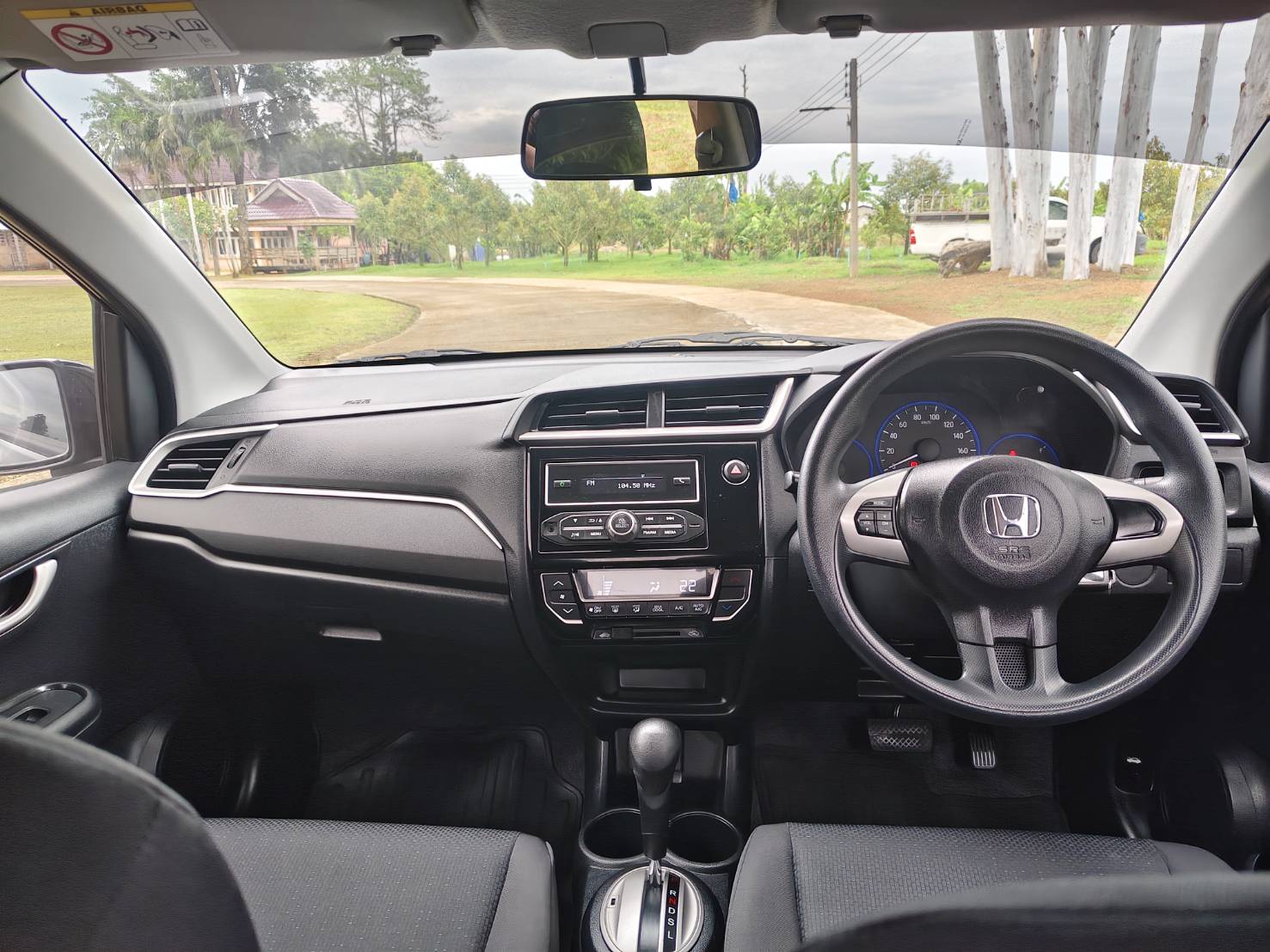 Honda Brio Amaze 1.2 V Sedan AT 2018