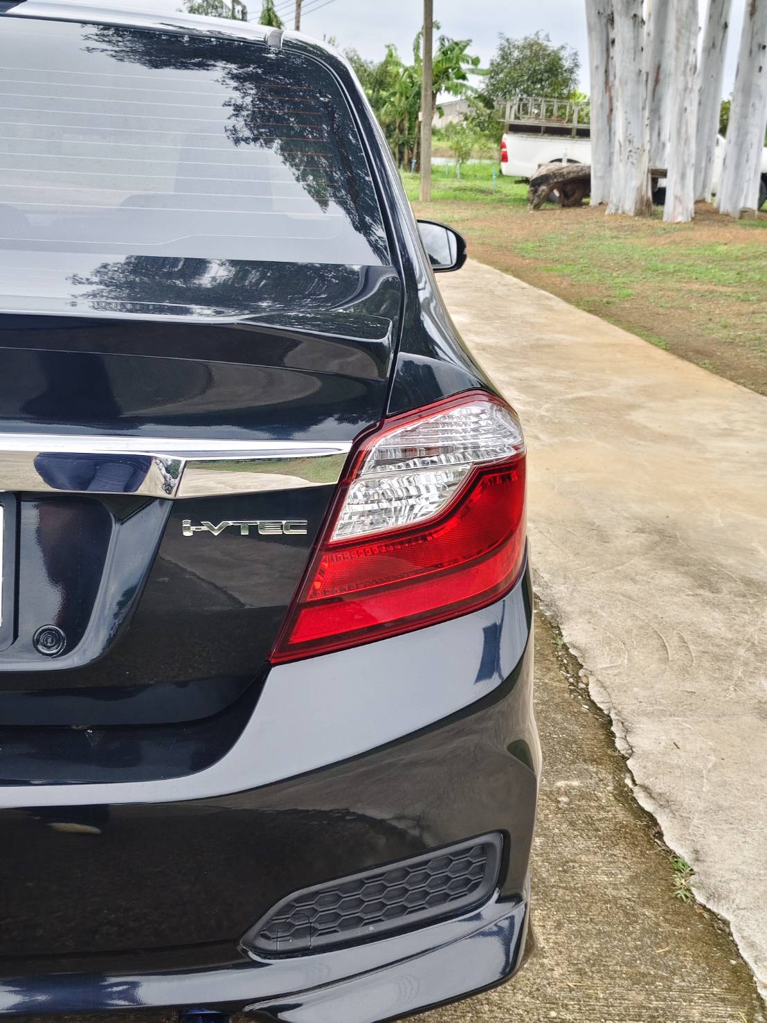 Honda Brio Amaze 1.2 V Sedan AT 2018