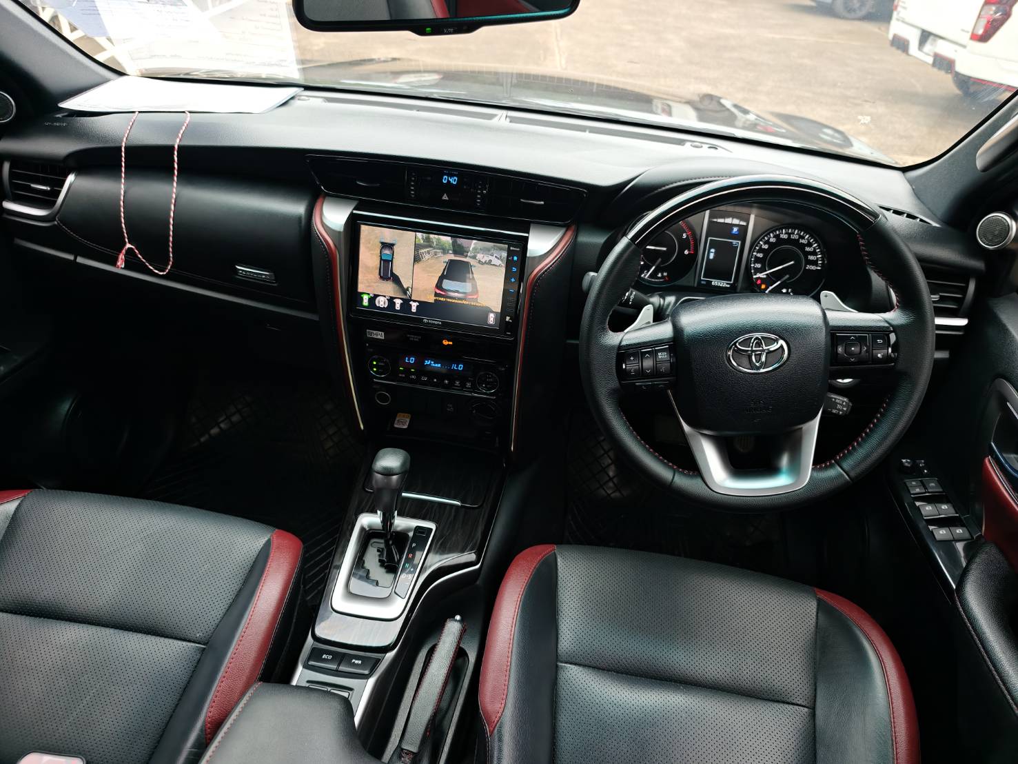 Toyota Fortuner 2.4 Legender 4 WD SUV AT 2021