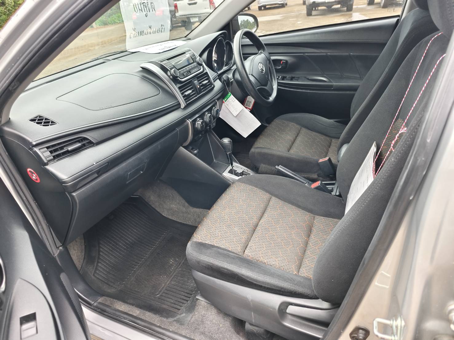 Toyota Vios 1.5 Entry Sedan AT ปี 2022