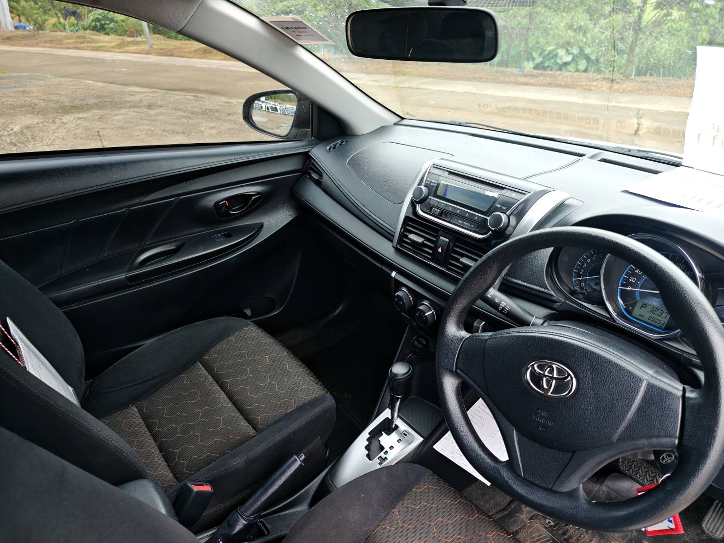 Toyota Vios 1.5 Entry Sedan AT ปี 2022