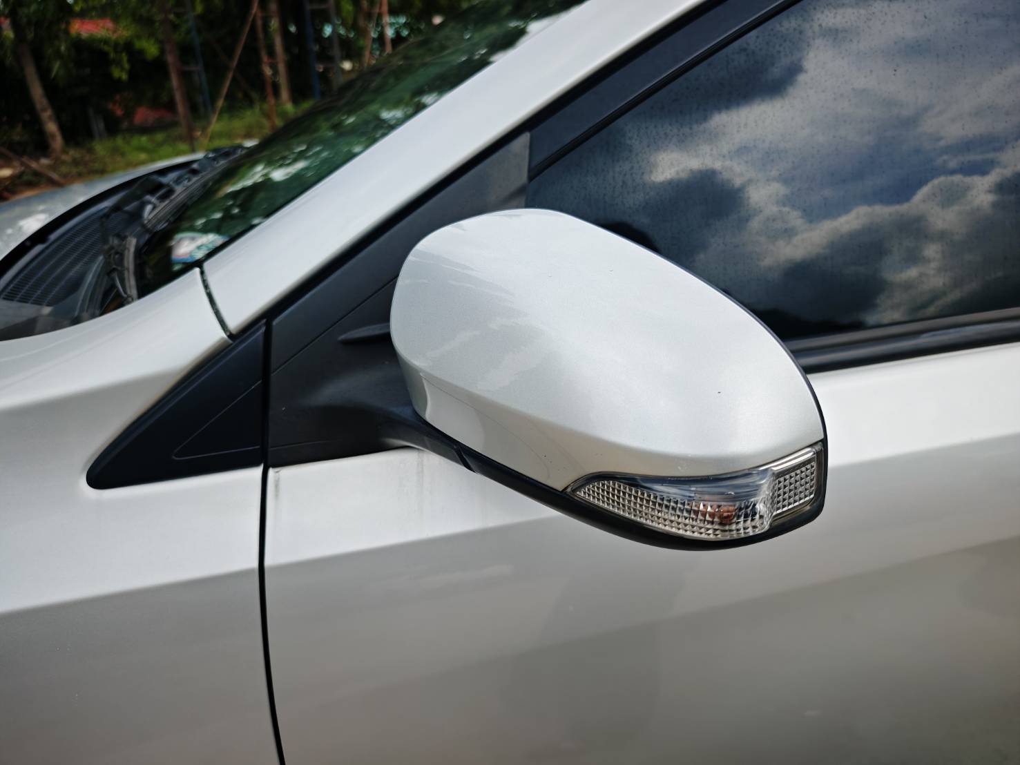 Toyota Vios 1.5 Mid Sedan AT ปี 2021