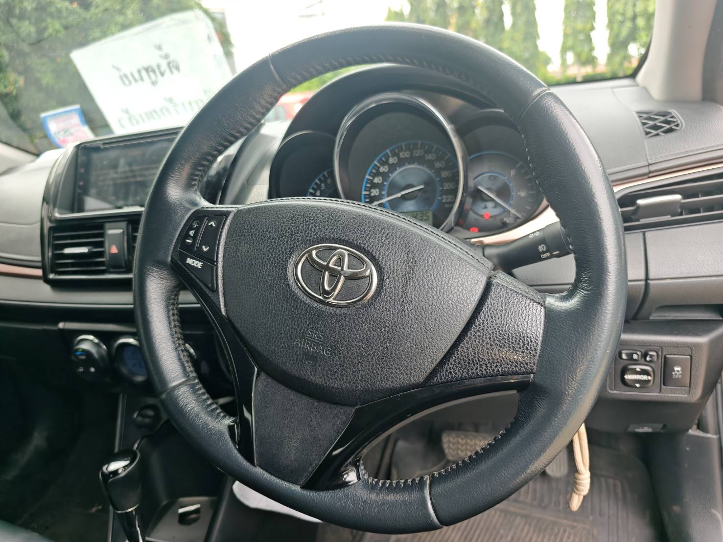 Toyota Vios 1.5 Mid Sedan AT ปี 2020