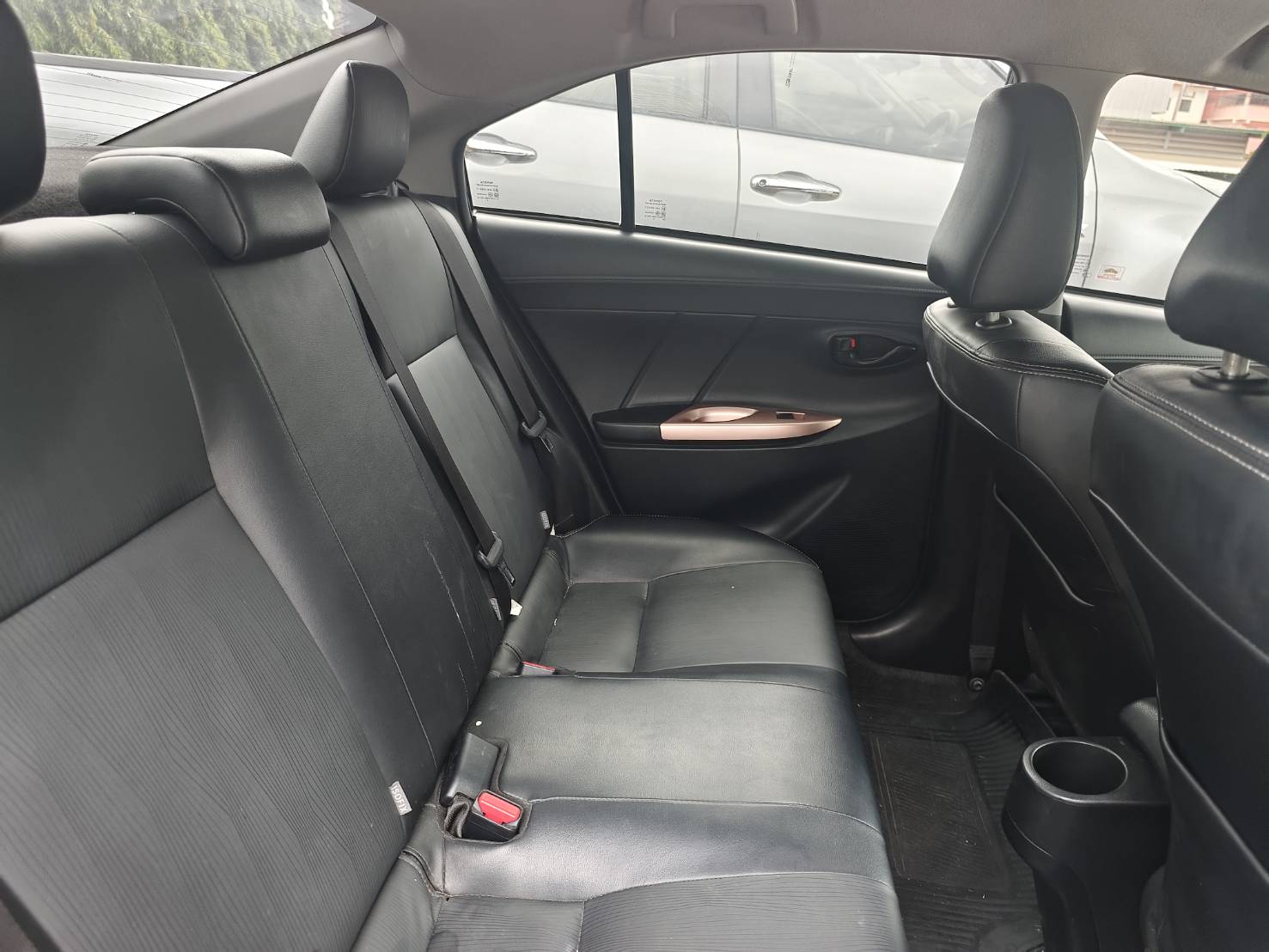 Toyota Vios 1.5 Mid Sedan AT ปี 2020