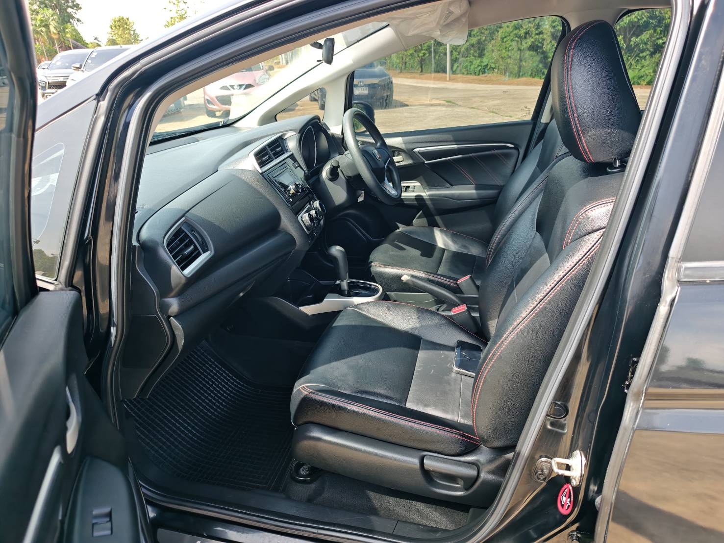 Honda Jazz 1.5 S Hatchback AT 2019